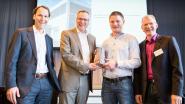 Gira System-Integratoren Award »technische Detaillösungen«; Armin Holle (Holle Architektur), Oliver Borchmann (Gira), Ralf Schlotz (Schlotz GmbH), Markus Fromm-Wittenberg (Gira) (von links)